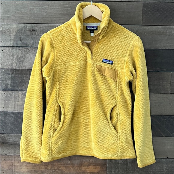 Patagonia Women's Re-Tool Snap-T Pullover in Yellow - Picture 2 of 8